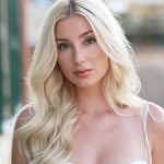 ELISA BELLA 🦋(@jelisa.bella)'s profile avatar