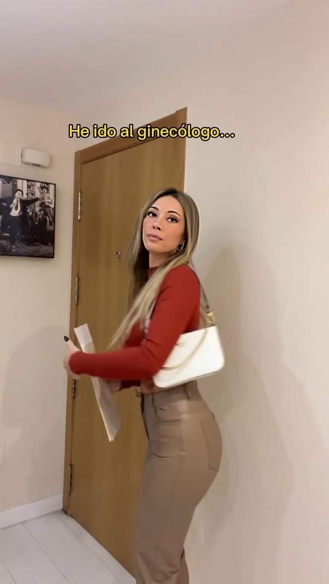 Envíale esto a tu amig@ que necesita un “empujoncito”🤭🤭🤭🤭🤭🤭🤭🤭Voy a mirar todos los perfiles que pongáis 😆#reel #humor #humour #comedy #risa #me #instamood #instalike #funnyvideos #fun #divertido #january #enero #love #relationships #couple #boyfriend #girlfriend #kikafrutos # viral by @kikafrutostv