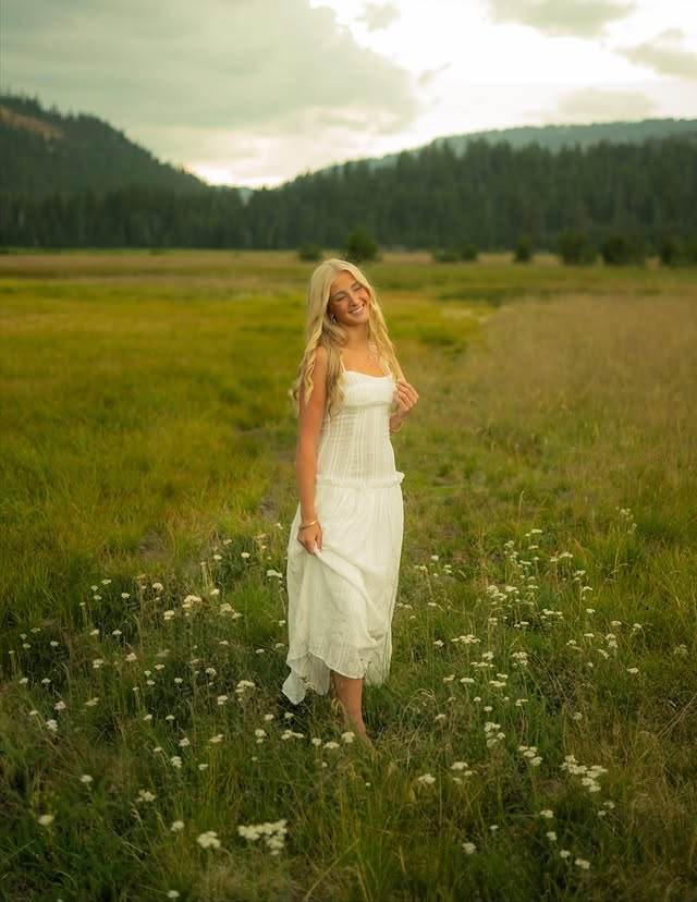 Senior Sunday! @margliterphoto #fyp #foryou #viral #creator #insta by @theelliebarker
