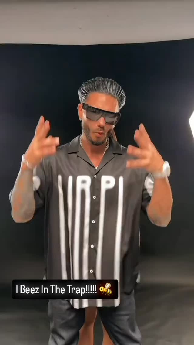 🚨NEW DJPAULYD AND NIKKI HALL TIKTOK ALERT ⚠️ 📢 TIKTOK: DJPAULYD The Hive is OFFICIALLY in the trap! 🐝 Nikki Hall & DJPaulyD showing everyone how it's really done. The chemistry is unmatched! 🔥 #Couple #RelationshipGoals #DJPaulyD #NikkiHall #JerseyShoreFV #TikTok #Challenge #ItsAboutToGoDown #YeahBuddy #FYP #Viral#JerseyShoreFamilyVacation #IBeezInTheTrap #NikkiAndPauly #TheHive #DJPaulyD #JerseyShore #TikTokChallenge #CoupleGoals #mtv #FistPumpAndFlowers #MTV #MTVJerseyShore #paulydelvecchio #MTVCanada #RealityTV #JSFV by @djpaulydandnikkifanpage