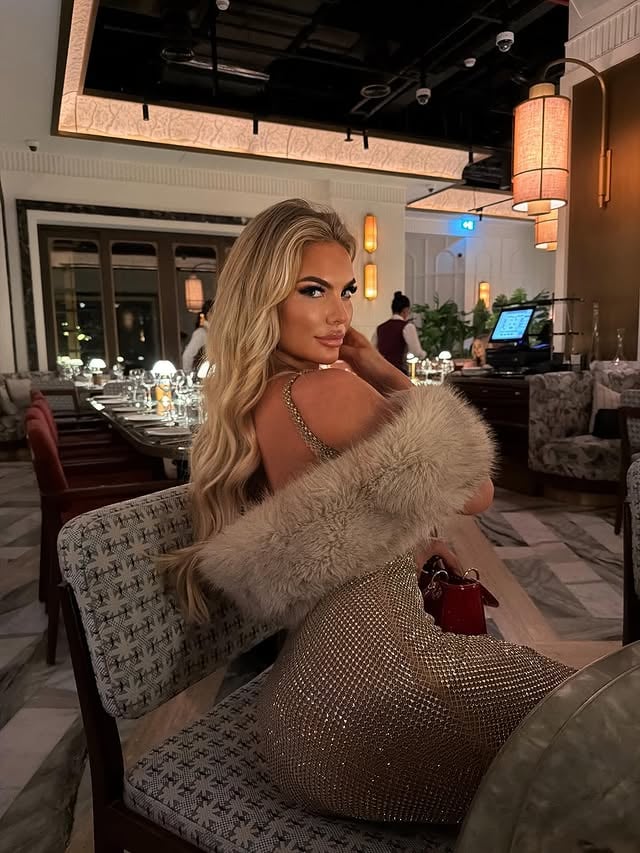 Christmas Day 🥰❤️ hope you all had an amazing day!! 🥰 by @kelseystratford