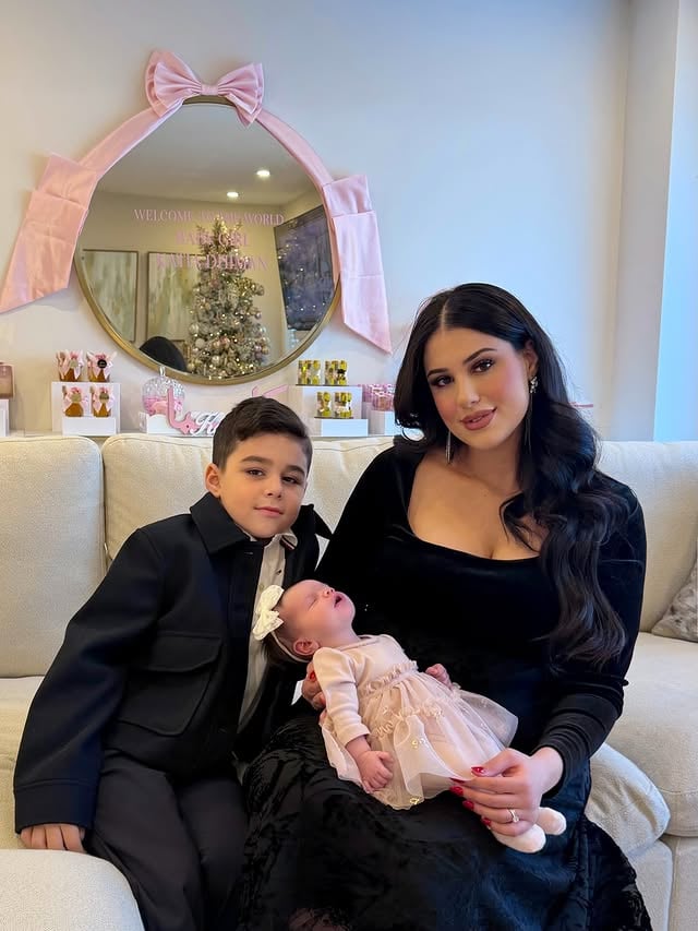 My whole heart, in one picture 🤍 Blessed 🙏🏻 by @katiadhiman