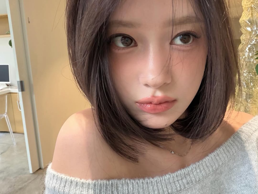 🫠 by @minjizo