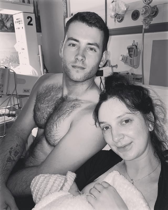 23rd July 2022 💫 our beautiful daughter made her entrance into the world and we are in the biggest baby love bubble you can imagine. 6lb 2oz of pure perfection and I can’t quite believe she is ours. I am just so in love with her 🥰👶🏻💕 by @itschloeradford