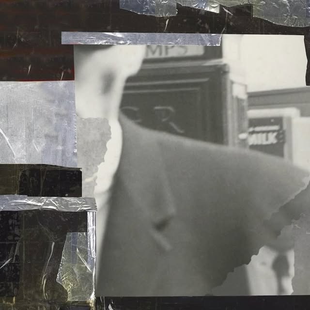 Come Ahead is OUT NOW! Listen to the album through the link in bio. “The record is quite heavy in places, but there’s also a sense of fun. We had a blast making it.You can hear the energy in the tracks. You should always remind yourself that rock ‘n’ roll is really meant to be fun. Part of our aesthetic is melding lyrics about heavy subjects to joyous music. It creates a duality that works powerfully, to my mind.I’ve always taken great inspiration from music, especially in times when I’ve been low in my life. Music has lifted me and given me strength and encouragement to keep going, and I hope that this record does the same for other people.” - Bobby Gillespie#ComeAhead by @primalscreamofficial