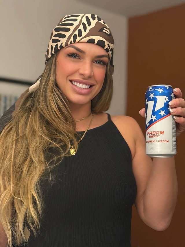 @phormenergy @danawhite If you haven’t tried it yet, GO GET IT! 👊🏼💪🏼Flavor 🇺🇸 Screamin’ Freedom by @mackenziedern