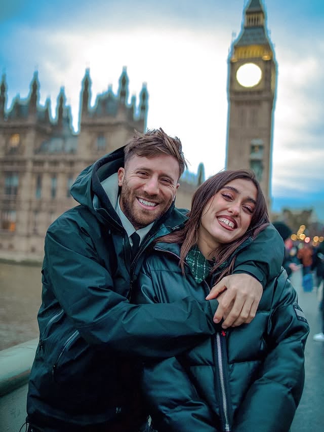 “Ballando contro gli haters” questa sera a Le iene le nostre 48h a Londra ✨