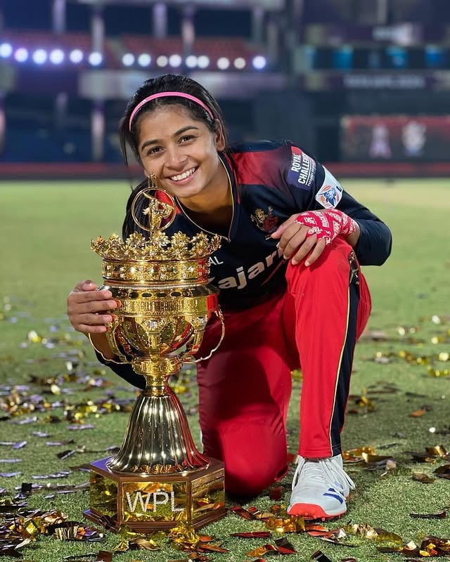 This is for you Bengaluru!!! The No. 1 feeling!!! Ee Sala Cup N̶a̶m̶d̶e̶ Namdu! 🏆 #RCB by @shreyanka_patil31
