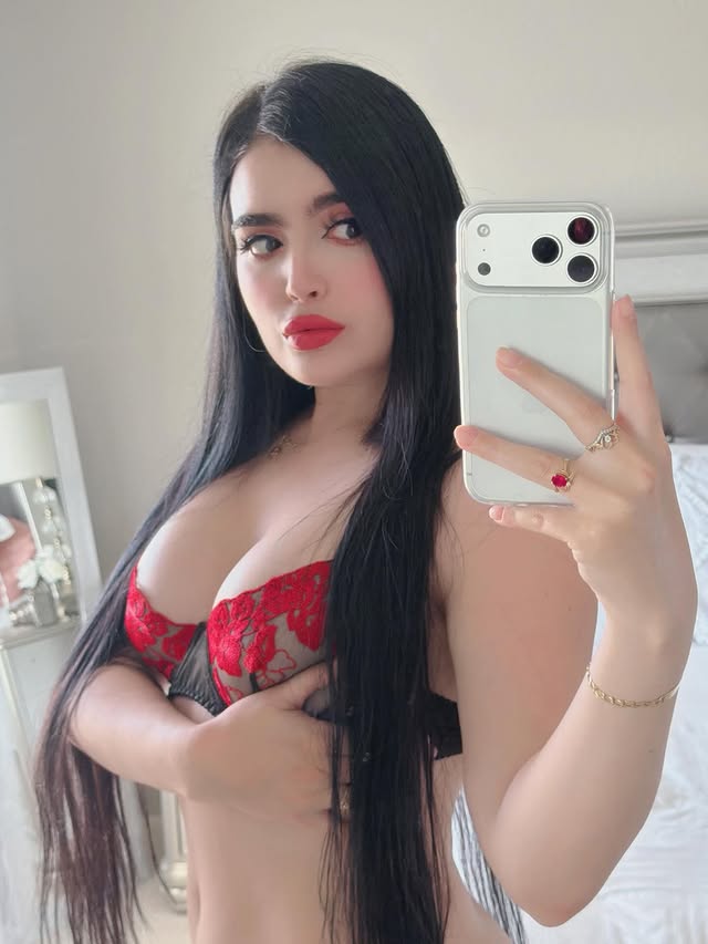 😍 @_yanetgutierrez by @yanet.gutierrez.2