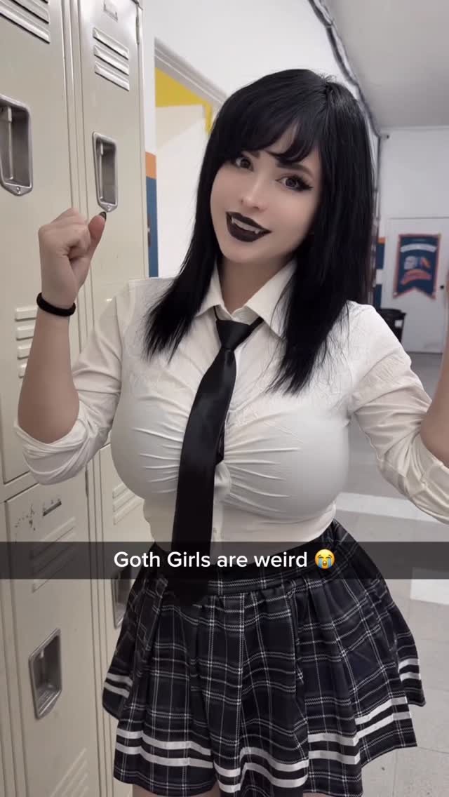 So that’s a yes question mark#goth #gothgirl #lol #relatable #funny