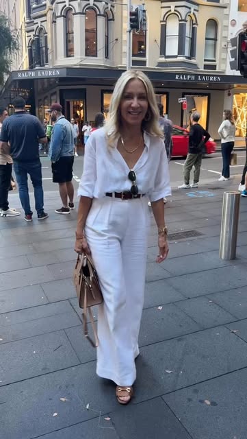 🤍 

Shirt @zara 
Pants @zimmermann 
Belt @hm 
Bag @gucci 
Sunglasses @celine 
Watch @cartier

#outfitoftheday #ootd #streetstyle #fashionstyle #outfitsofsydney