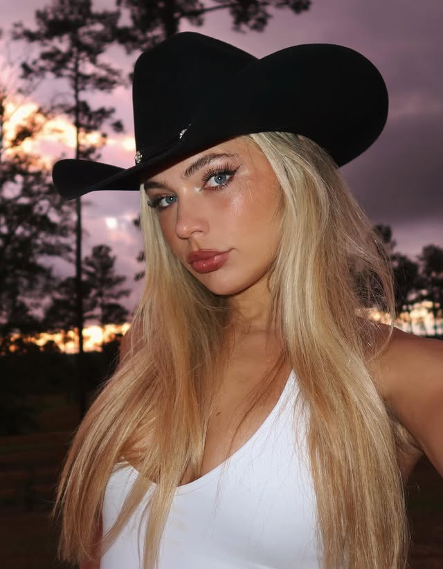 A little more Southern than I thought 🤍 by @juttaleerdam