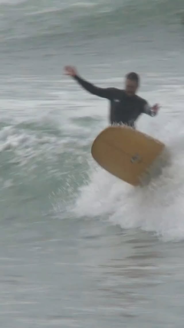 Lift ✅@cjnelsondesigns @ryanengleshapes @thunderboltsurfboards @flyingdiamondsofcalifornia 📹 @surfcraftcleveland by @cj_nelson