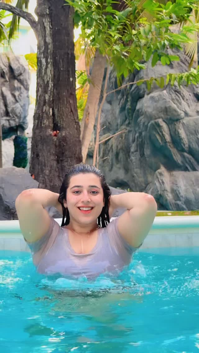 water baby 1000% >>> by @bhallababy_