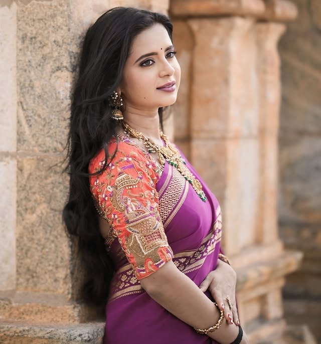 🧡💜✨.#kavyashreeegowda #ksg #love #saree #south by @kavyashree_gowda_official