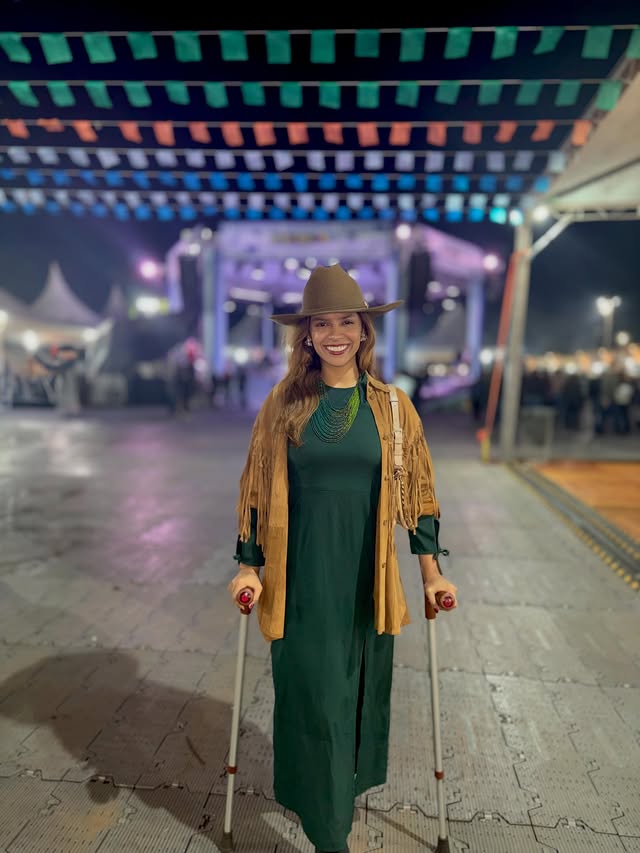 She’s whiskey in a teacup 🇧🇷❤️‍🔥✨ by @tarcianaalencar