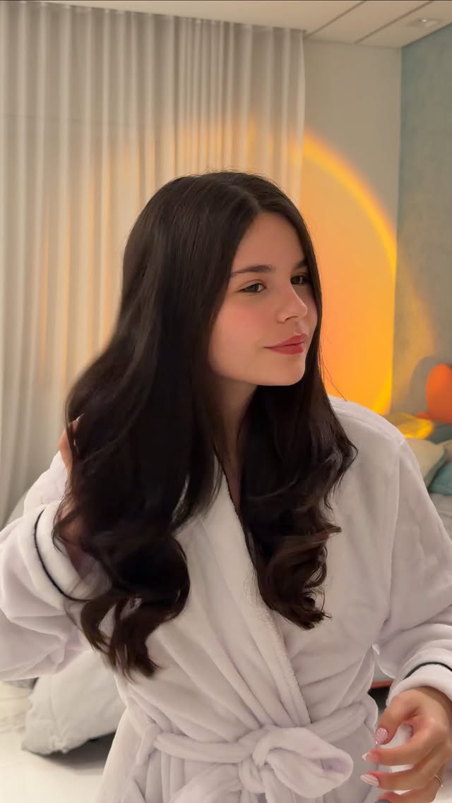cuidar do cabelo virou meu momento favorito de autocuidado e eu sou apaixonada por essa linha OX Colágeno de @oxcosmeticos 🛁🌟💛 by @luara