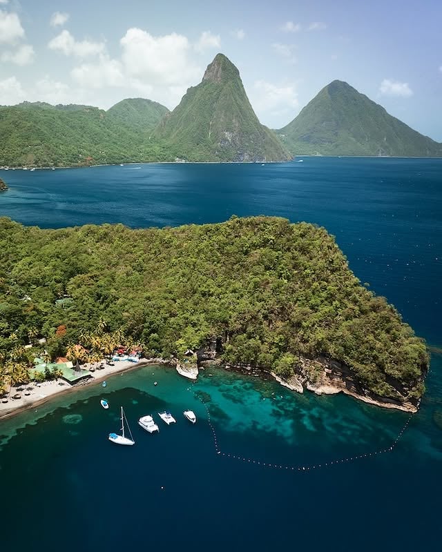 More nonstop flights mean easier access to Saint Lucia this summer. With expanded service from @AmericanAirlines, @UnitedAirlines, @Delta, and @JetBlue, we’re welcoming travellers directly from Miami, Charlotte, Philadelphia, Newark, Chicago, Atlanta, and New York to experience our culture, cuisine, and hospitality.#TravelSaintLucia by @travelsaintlucia