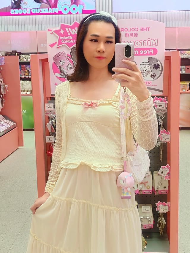Went out yesterday to watch "Hee hee man" by @cutiemei