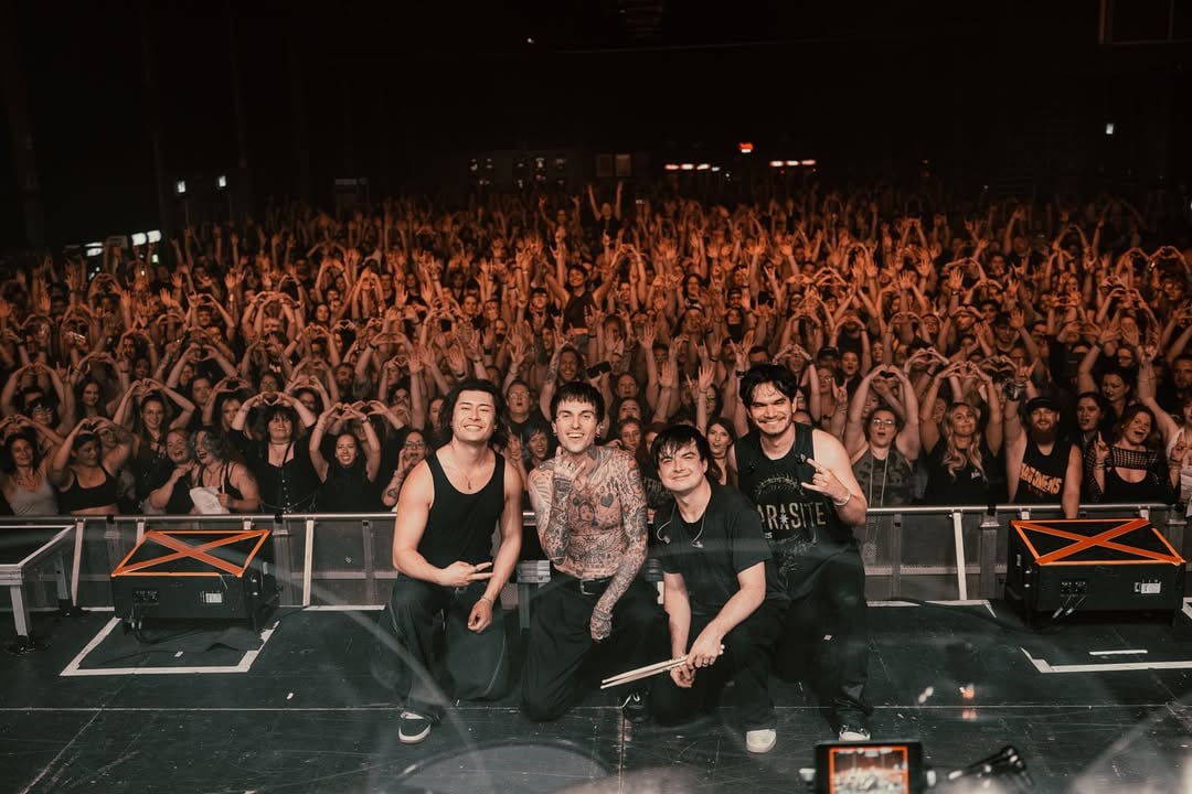 köln night 2 was a night ill never forget. I don’t know what I did to deserve all of u 🖤📷 @tracingben by @jutesmusic