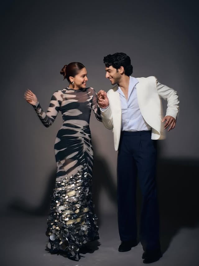 All your Maskara reels got us dancing too!!🪩💫Thank youuu for all the 🤍🤍🤍Jiya ♡ Keenu #MainVaapasAaunga on 12th June, in theatres! by @sharvari
