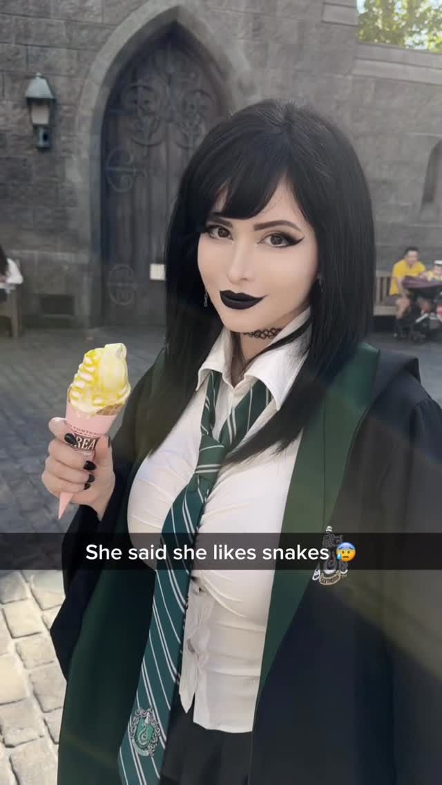 Deserve a little magic in life sometimes #goth #gothgirl #harrypotter #slytherin #harrypotterworld by @pinkchyuwu