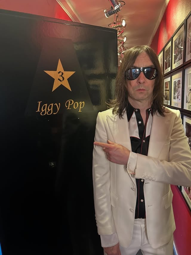 Honoured to have used @iggypopofficial dressing room at the legendary Stockholm venue @gronalund last Thur night. The backstage walls are covered with photos of the mythical artists who have played there. We had a blast and loved the show. Hey Stockholmers what did you think of the show ? 🇸🇪 by @primalscreamofficial