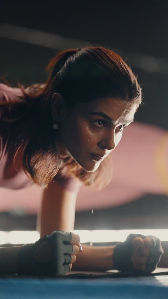 Too glam to keep it calm.Too Toofani to stay out of the spotlight. ⚡#BattlegroundS2 #AmazonMXPlayer #TasteTheThunder#ThumsUp #aajkuchtoofanikartehai by @priyankachaharchoudhary