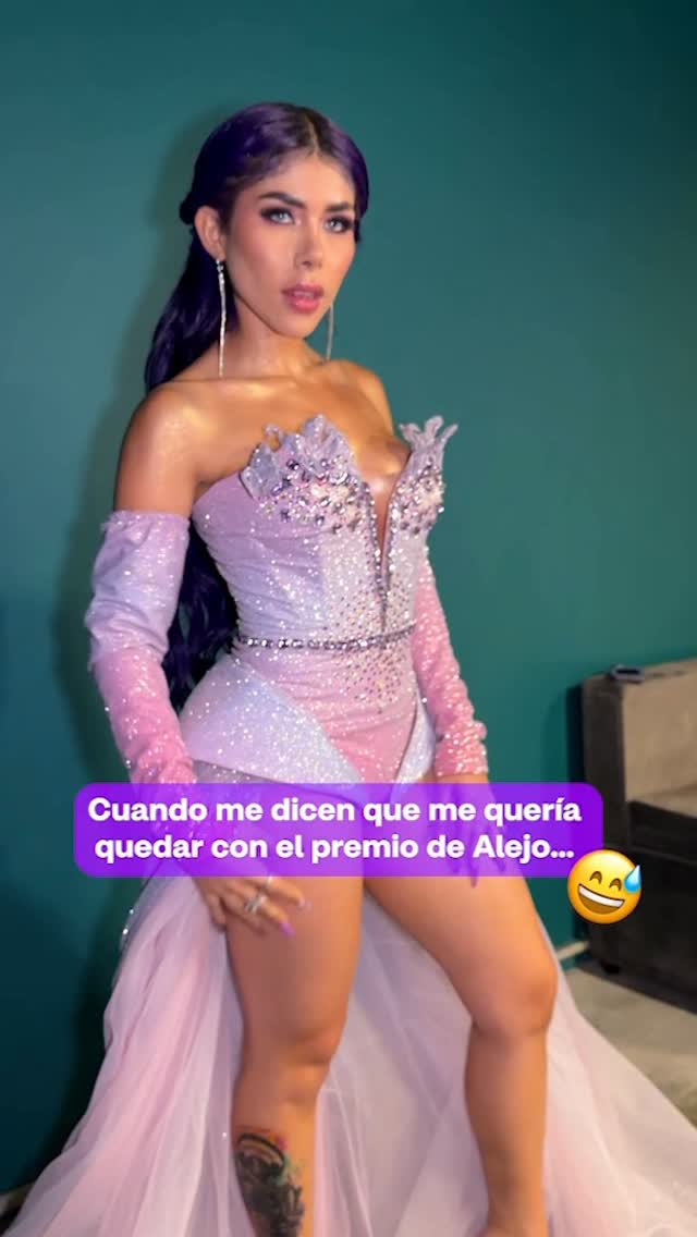 ¡La mejor amiga de Alejo era yo, ¡por supuesto que era yo! 😉💜 Alexa Torrex logró su objetivo como jefa de campaña: ver a Alejandro Estrada como el gran ganador de La casa de los famosos Colombia. Pese a todas las críticas que recibió en redes sociales, el “torbellino morado” siempre estuvo al lado de su “viejo zorro”, ¡y demostró que no lo hacía por el dinero! 🦊✨ ¿cuantos extrañaran este duo?#lacasadelosfamososcol3 by @alexatorrexcontreras
