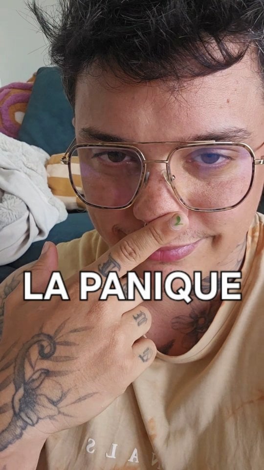 c'est demain, souhaitez moi bon chance 🏊🏻(pour les gens qui voudraient des conseils sur comment se comporter : ben comme avec une personne cisgenre ?? Genre tu louches pas sur le corps de la personne, tu poses pas de question indiscrète dessus et voila) by @appelle.moi.sam