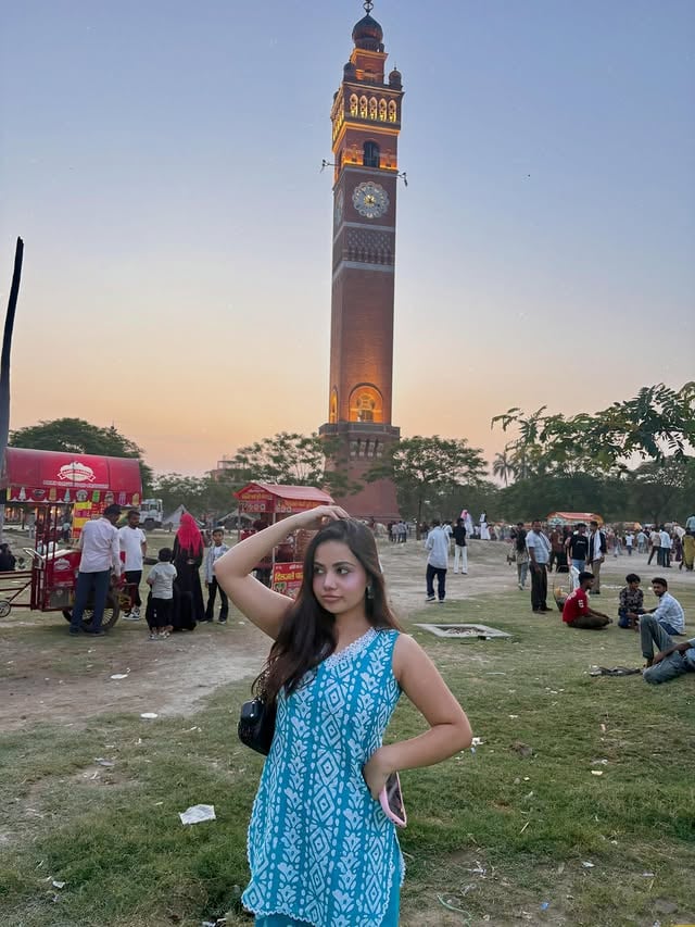 kaisa yeh isq hai ajab sa risk hai by @_dollyyjavved