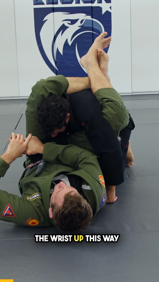 The crooked armbar is VICIOUS. If you can achieve this high guard you will have multiple options for attacks …🥋 @keenancornelius by @legion_ajj