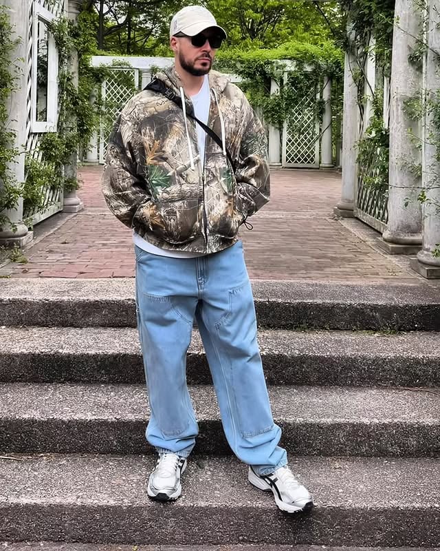 VINNY'S JUNE VIEWING SCHEDULE DROPPED 📅Tuesday: Love IslandWednesday: KnicksThursday: JSFV + Love Island (multitasking legend)Friday: Knicks#VinnyGuadagnino #VinnyViewingSchedule #JuneTVDates #realitytv ##jerseryshorefamilyvacation by @djpaulydandnikkifanpage