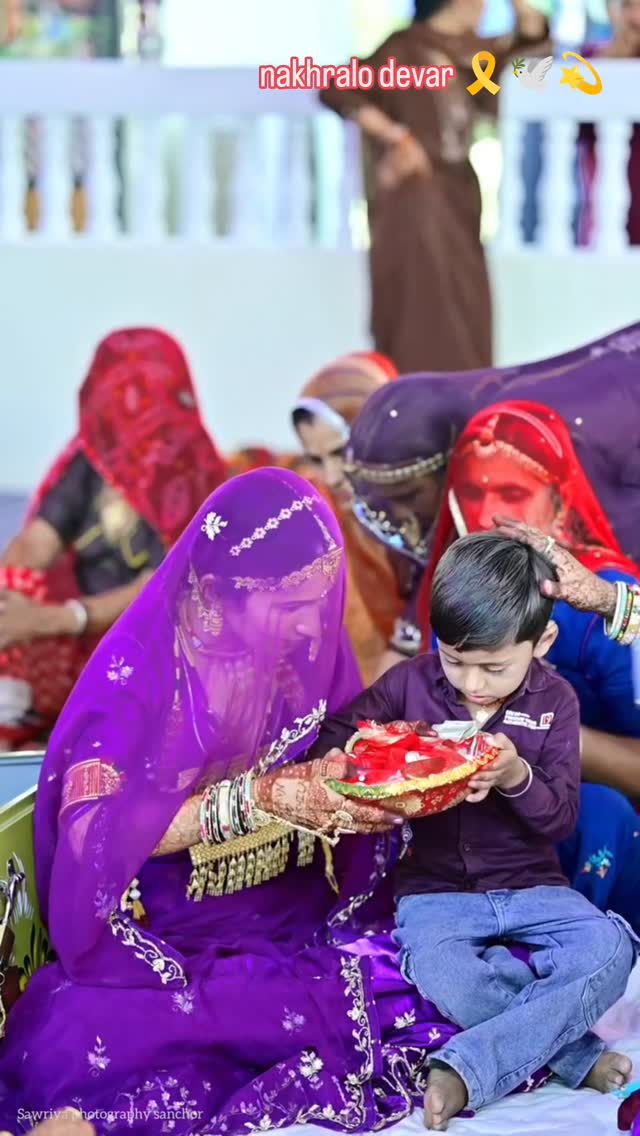 देवर-भाभी की घुटने पर बैठने की रस्म ⭕🌟🥀🌺 #devar #bhabhi #bhabi #developerlife #trendingreels culture reels explore fypシ instareels fypシ゚viralシ classicalmusic wedding fbreelsfypシ゚ bishnoi_ji bishnoi_tradition jaatni❤️ jäät jaatlife reelkarofeelkaro fbreelsfypシ゚ reelsinstagram reelsofinstagram reelstrending reelviral instareelsindia❤️ instalike instadaily instastyle