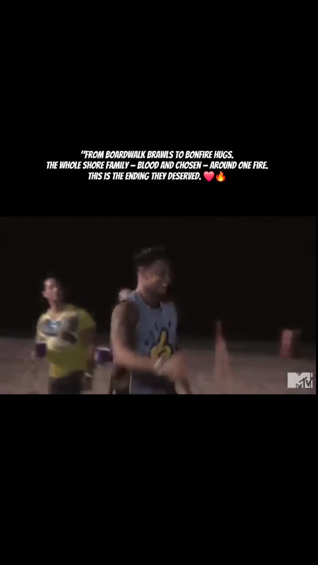 "From boardwalk brawls to bonfire hugs. The whole Shore family — blood and chosen — around one fire. This is the ending they deserved. ❤️🔥 #realitytv #jerseyshore #vinnyguadagnino #djpaulyd #mikethesituation by @djpaulydandnikkifanpage
