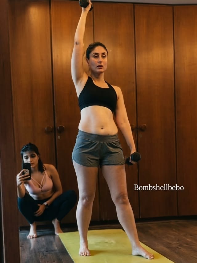 Fitness check ✅ #throwback @kareenakapoorkhan @rupal_sidh 🙏🫶#kareenakapoor #kareenakapoorkhan #bombshellbebo #fitnesslife by @bombshellbebo