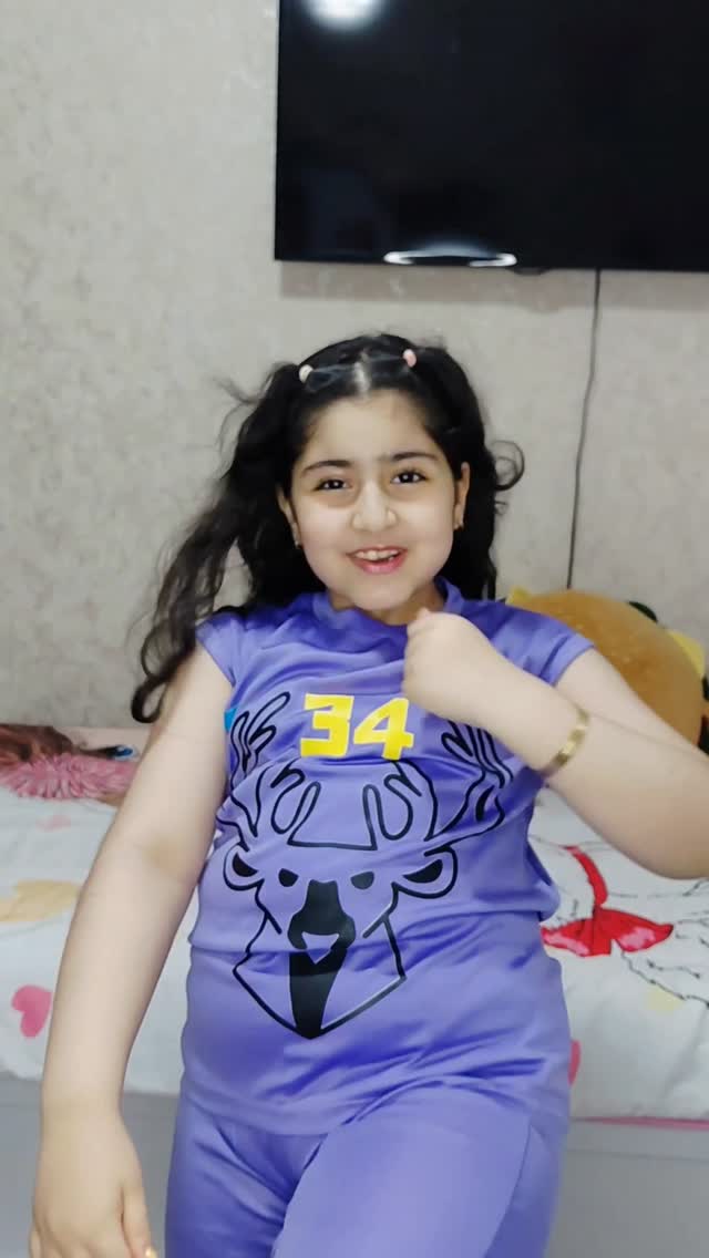 برای دیدن کلیپ های بیشتر فالو کن رفیق 🤩
@elena_arfaey 
@elena_arfaey 

#الناارفعی #رقصنده #دابسمش #رقص #اهنگ
