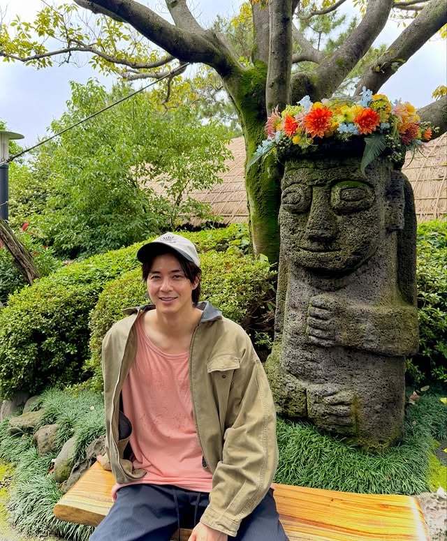 _

언제와도 정감있게 반겨주는 곳
제주 시골 마을의 풍경과 속시원한 바다 그리고 왕귤나무 향이 가득한

@seaeshotel 

#힐링 #프라이빗풀 #풀빌라 #제주씨에스호텔 #씨에스다이닝