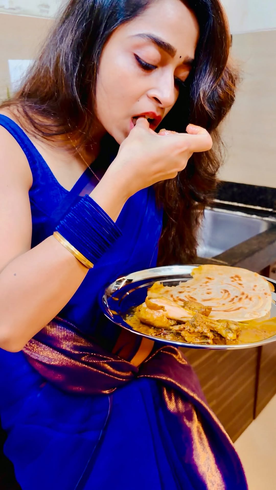 Weekend dinner that feels like a warm hug 🤍

This homemade Chicken Kosha and Paratha is my favourite kind of weekend comfort meal after a long week.

No restaurant plans. No fancy setup.
Just wearing my favourite saree, tying my hair, bangles making their little sounds in the kitchen, and cooking a special dinner for me and my husband 🥹✨

And that first bite of spicy Chicken Kosha with soft paratha?? Absolutely worth every minute ..

Saree + homemade Chicken Kosha + slow weekend evening = perfect combination 

Save this weekend dinner idea for later.
Send this reel to someone who believes homemade food always tastes better than eating out 🫶

( chicken kosha recipe, bengali chicken kosha, chicken kosha and paratha, homemade weekend dinner, bengali chicken curry, indian home cooking, comfort food recipes, saree cooking vibes, homemaker lifestyle, cozy kitchen moments, homemade dinner ideas, couple dinner at home, traditional bengali food )

#chickenkosha #indianhomecooking #desikitchen #quickmeals #homemakerlife