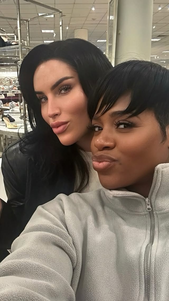 Monthly microneedling sessions with my girl, @maliyahnicolexo 💋 Even on tour, I made sure to get back to her for my treatments. She’s the only one I trust with my skin… keeping me glowing at almost 42 baby. Check her out if you need to get your skin right!!! ✨ love my Lay by @fantasia