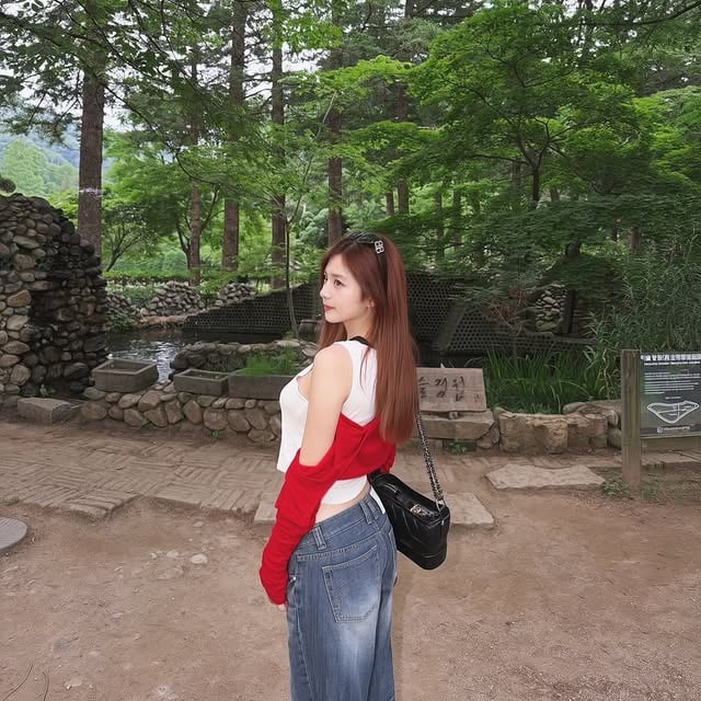 今天去南怡島走景點當觀光客每天走兩萬步腳已經快受不了🤣#南怡島🌲 #笑笑ootd by @yuyu__liu