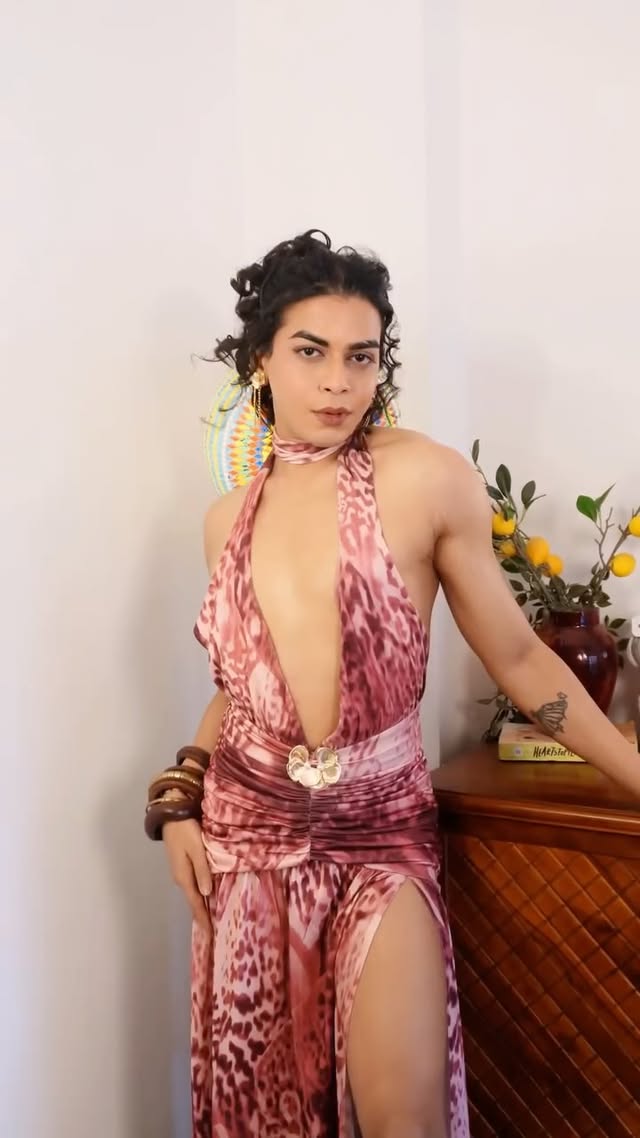 OBSESSED WITH THIS DRESS 💋..[ fashion , beauty , men in makeup , men in dress , breaking stereotypes , breaking barriers , gender neutral fashion , unisex fashion , jlo , allie , off campus ] by @theguyinaskirt