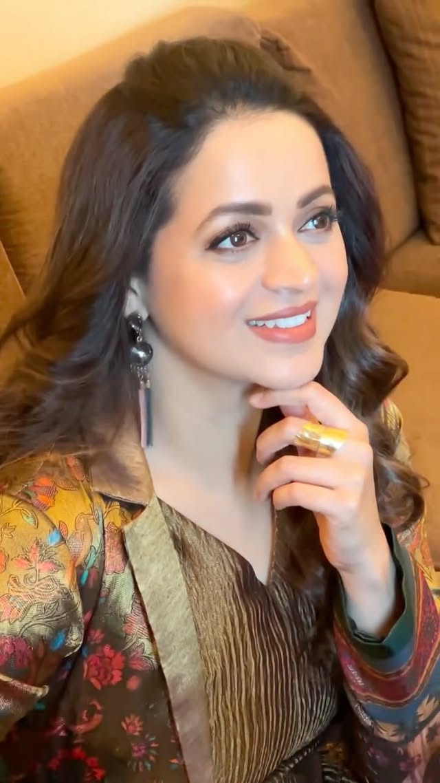 🤎🍄‍🟫🐿️
Outfit @labelpallavinamdev 
Stylist @rashmimuraleedharan 
Mua @jeenamakeupartist
#Bhavana #BhavanaMenon