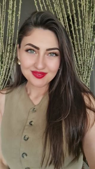 İyi düşüncelerini canlı tutmasına,
Hedeflerini unutmamasına,
Umut ve motivasyon hissetmesine 
İyi niyetleri güçlendirmek
Güzel dileklere odaklanmak
Pozitif enerji ve bereket çekmek
Ha mühürmü şöyle söyleyim...
Kişinin niyetini sembolleştirmesi...
Rabbimden engüzel dileklerimizi diliyoruz...🤗🤗
Bu arada @vilad.aybar kardesim çok teşekkür ederim..
#vuhu #viladaybar #vuhumührü #viral #instagram