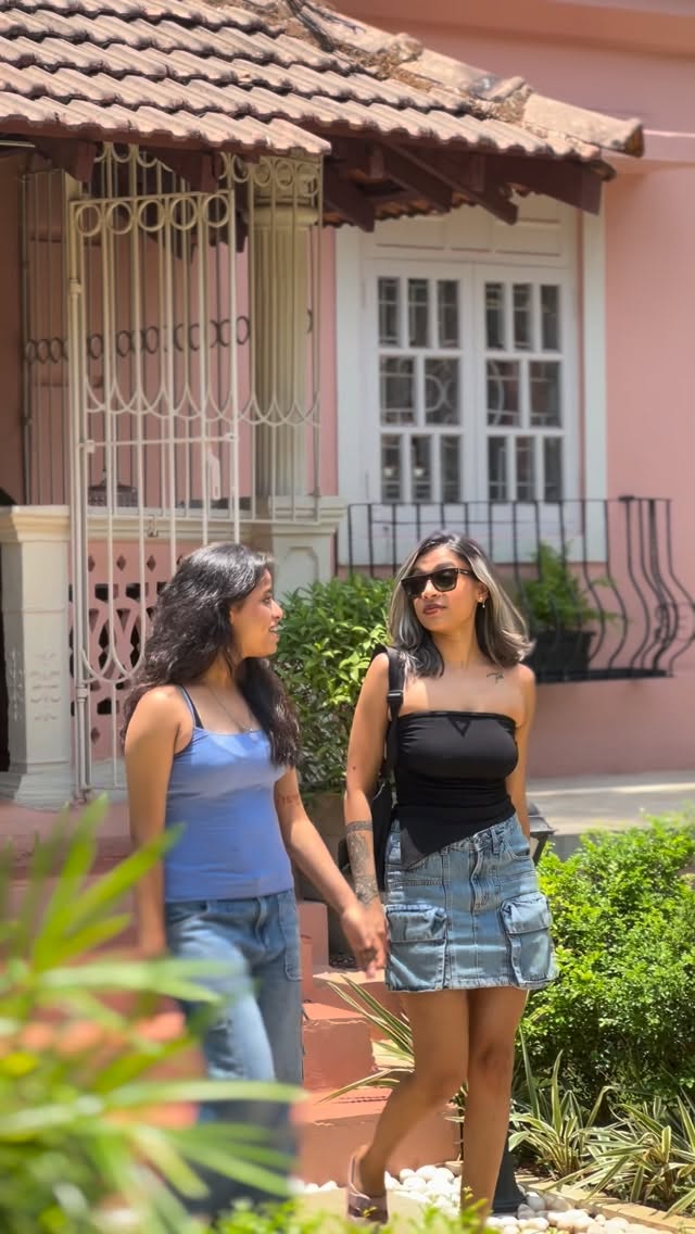 Bring your sister, bestie, work wife, or your favorite duo and make a day of it with us! ✨Perfectly matched nails, coffee & catch up on all the gossip, Because self-care is always better when shared. ☕Tag your plus one and book your day date at Lash & Co. 💕 #SistersDay #LashAndCo #anjuna #CoffeeAndCatchUps #selfcaretogether by @leavesakshialone