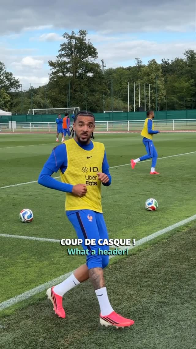 Exercice de finition 🎯

Nos Bleus peaufinent leurs réglages avant le 2e match de préparation face à l’Irlande du Nord ! 💪

Getting ready for our second preparation game against Northern Ireland!!