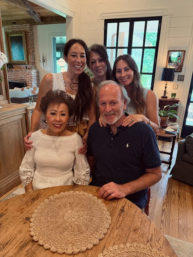 Happiest of birthdays to our beautiful mama 💕