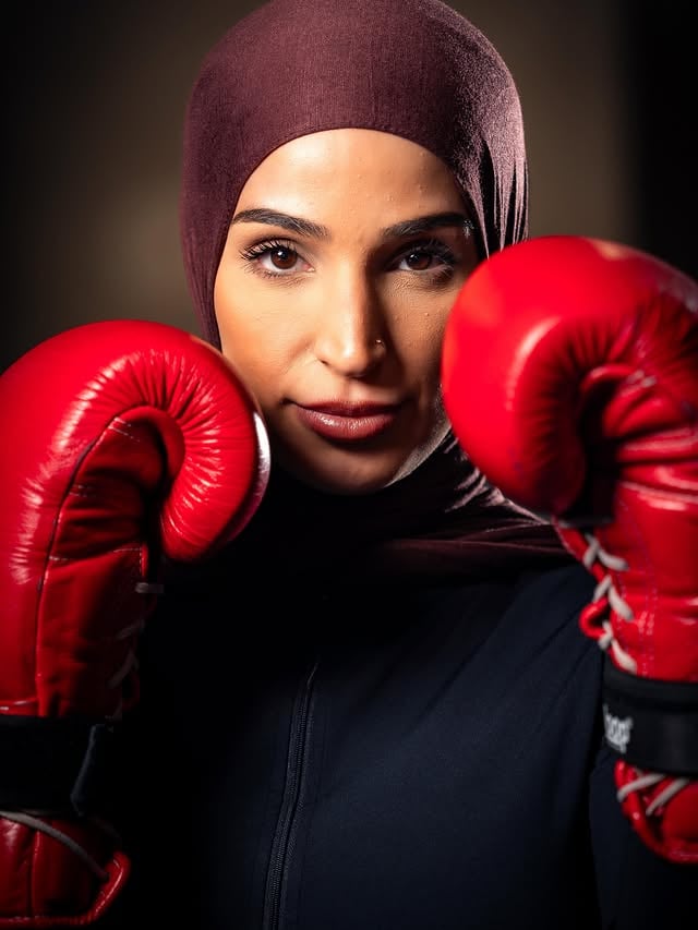 The cat’s finally out of the bag 👀🥊

Super excited to announce that I’ll be making my professional debut on the BIGGEST boxing event in Australia this year. WHAT?! 

Tim Tszyu vs Errol Spence -  26th of July. 

There was a point where I thought I was done with boxing and was ready to hang up the gloves.

After the Paris Olympics, I continued my journey in the amateurs and had my last amateur fight in Brazil in March last year.  I was ready to transition to the professional ranks when I suffered a broken hand. The setback was tough, and for a while I lost hope and thought the passion for the sport might be gone too.

I was forced to stop boxing for a few months and when I was back at the gym, something really clicked.  The drive and hunger just came back. 

Now, I get to begin the next chapter on one of the biggest stages in Australian boxing! 🤩

It still feels surreal.

Cannot be grateful enough to @nolimit_aus for giving me this opportunity. 

Let’s gooooo👊🔥

Photo credit: @thomasjamesparrish