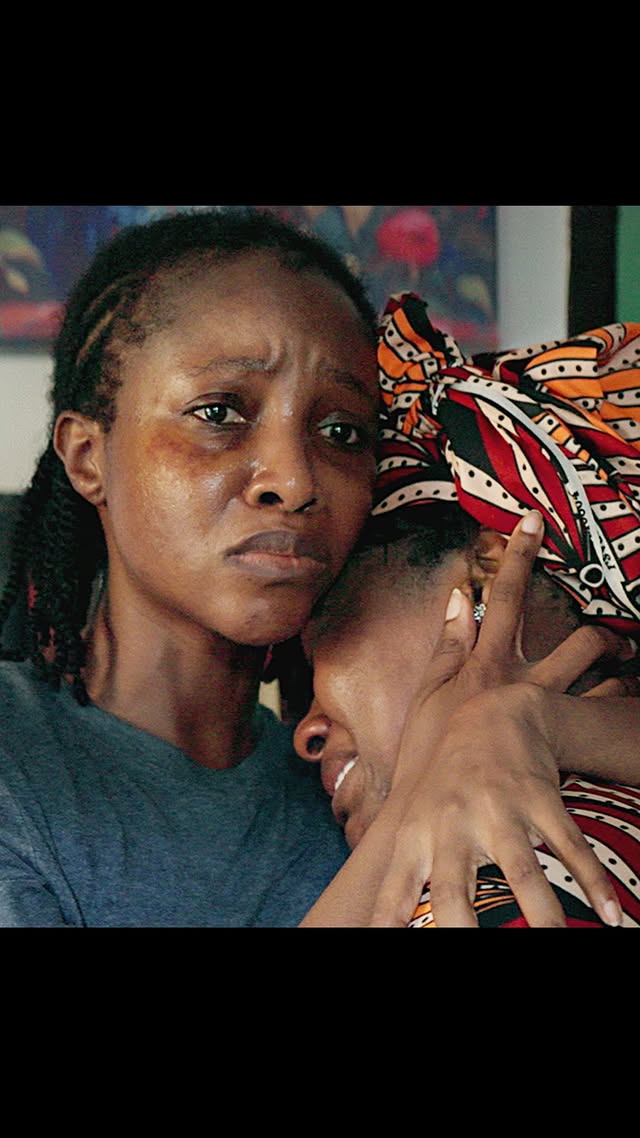 Just imagine them discussing while Kemi is fighting for her life in prison 😡😅

Nigerian Mothers & Drama = 🤝😂

Blood Sisters 2 showing only on Netflix!😁