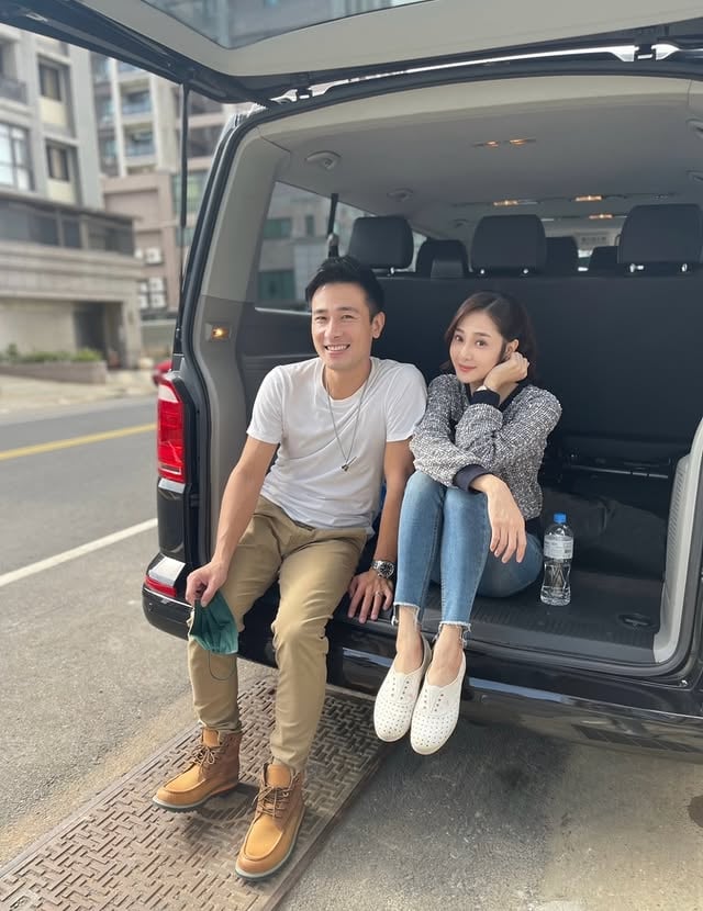 子純哥說他對我的第一印象是在<阿不拉>
當時覺得這小女生怎麼都冷冷的有點驕傲。
一直到後來合作八點檔才知道原來我是大i人不敢和前輩說話。

子純哥總是在片場帶給大家歡笑。
2019一起搭檔情侶的幕後花絮一直捨不得刪，一起工作的時光很歡樂。
明明是大前輩卻總是愛跟我開玩笑，後來變熟，即使我對他翻白眼也不會生氣，ㄧ點架子都沒有。
能感覺哥這個人很真、善良、踏實、好相處。

希望您離開的時候沒有太多痛苦
懷念您RIP🙏🏼 
@futzuchun_aaron